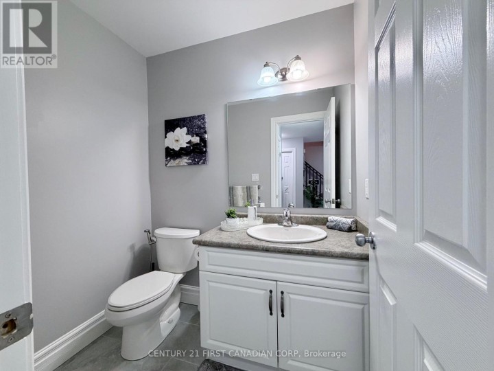 Photo 10 at 9 Barrett Crescent, St. Thomas