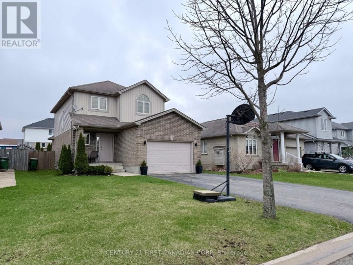 Photo 2 at 9 Barrett Crescent, St. Thomas