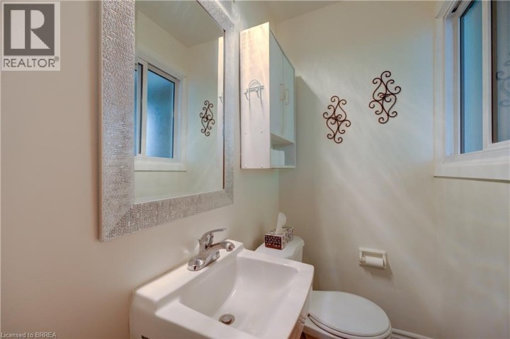 Photo 14 at 32 Morley Avenue, Echo Place, Brantford
