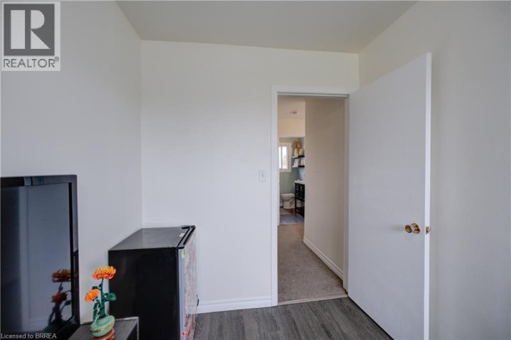 Photo 20 at 32 Morley Avenue, Echo Place, Brantford