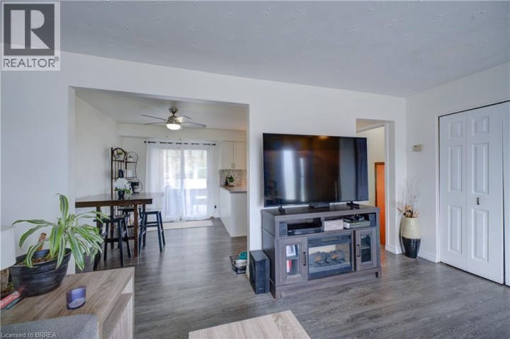 Photo 6 at 32 Morley Avenue, Echo Place, Brantford