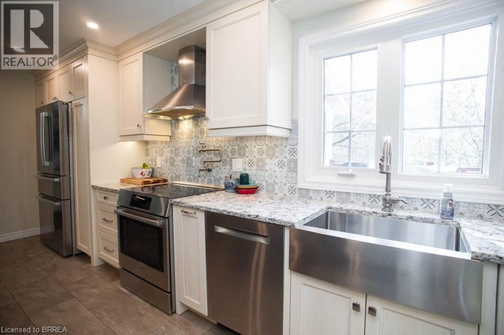 Photo 9 at 23 Scarfe Gardens, Ava Rd, Brantford