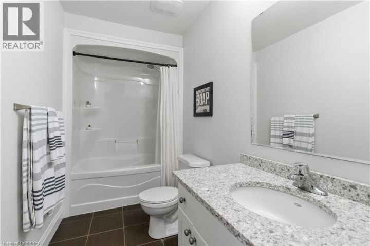 Photo 26 at 54 Nightingale Drive, Donegal / Mcguiness, Brantford