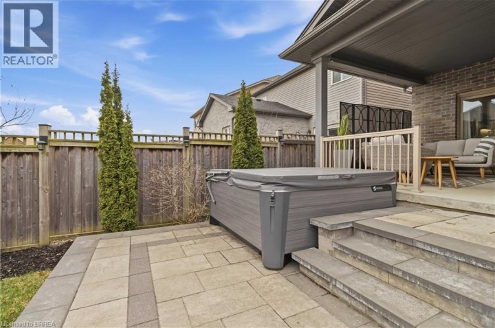 Photo 36 at 54 Nightingale Drive, Donegal / Mcguiness, Brantford