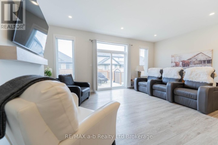 Photo 11 at 19 Huntley Avenue, Tillsonburg