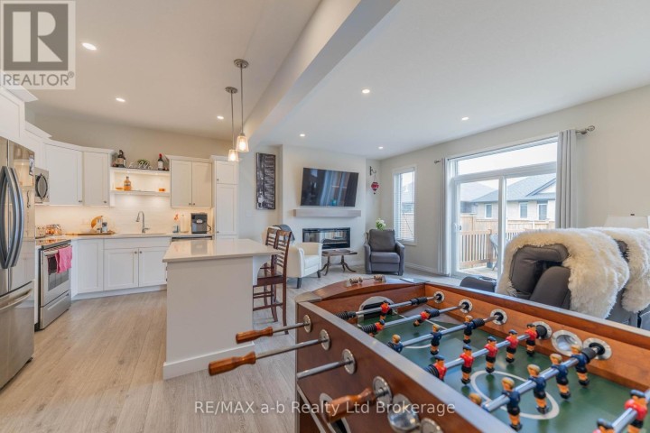 Photo 14 at 19 Huntley Avenue, Tillsonburg