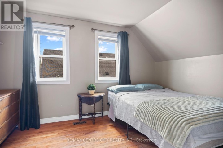 Photo 16 at 169 Fifth Avenue, St. Thomas
