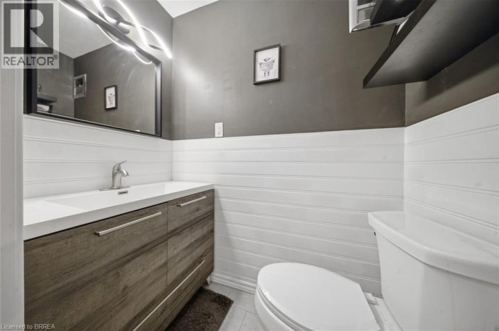 Photo 24 at 22 Paris Road, Henderson, Brantford