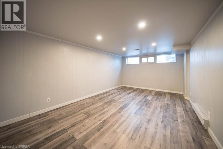 Photo 23 at 45 Buckingham Street, Fairview / Greenbrier, Brantford