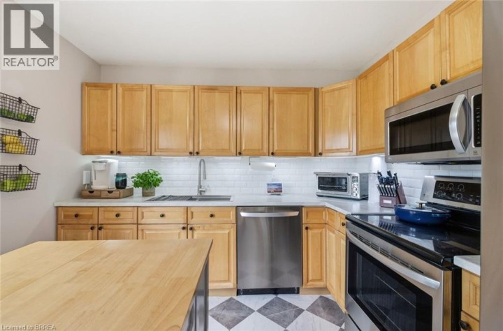 Photo 15 at 34 Primrose Drive, Tillsonburg