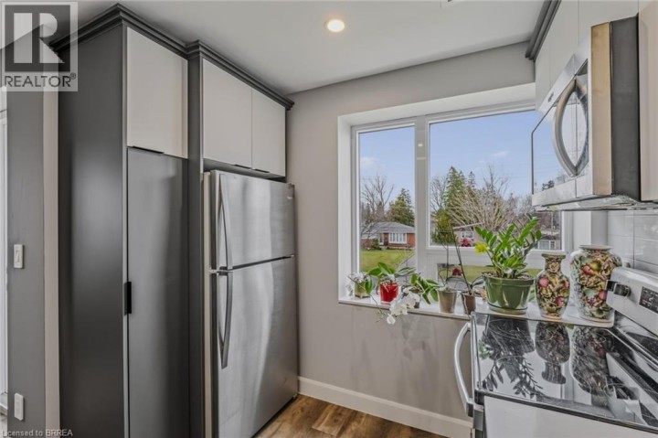 Photo 24 at 212 - 34 Norman Street, Fairview / Greenbrier, Brantford