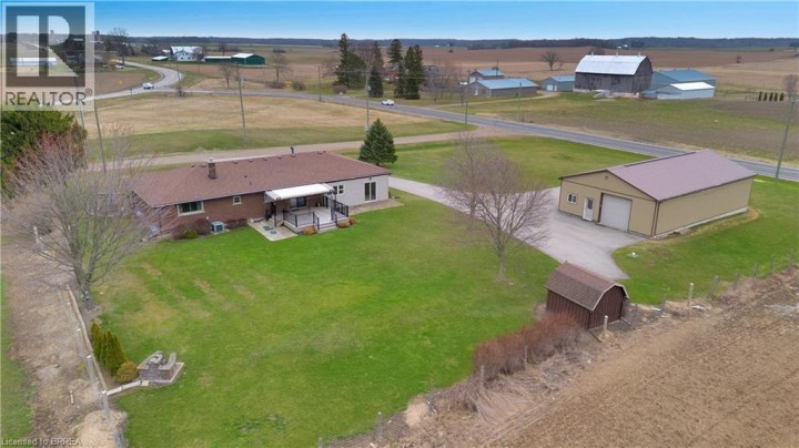 Photo 2 at 266 No 6 School Road, Sw Rural, Brantford