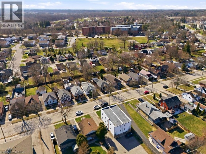 Photo 36 at 92 Walnut Street, Old West Brant, Brantford