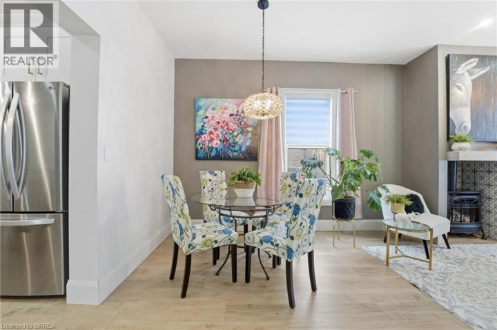 Photo 7 at 92 Walnut Street, Old West Brant, Brantford