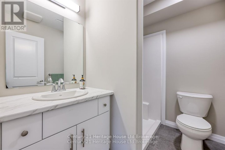 Photo 15 at 14 - 19 Anderson Street, Woodstock - South, Woodstock