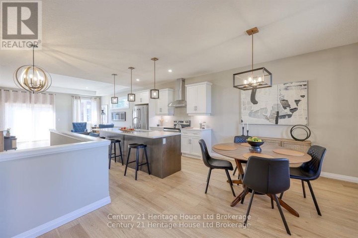 Photo 3 at 14 - 19 Anderson Street, Woodstock - South, Woodstock