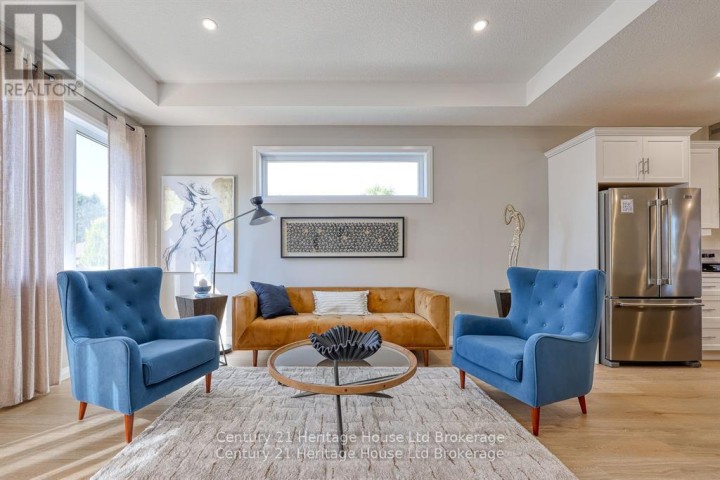 Photo 8 at 14 - 19 Anderson Street, Woodstock - South, Woodstock