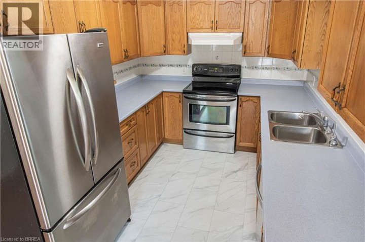 Photo 11 at 19 - 229 Lynden Road, Lynden Hills, Brantford