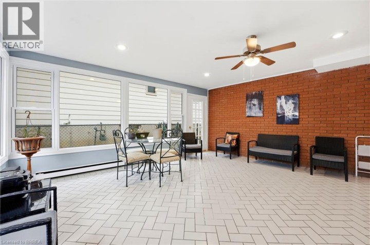 Photo 17 at 13 Brooks Court, Rosedale / Gable Height, Brantford