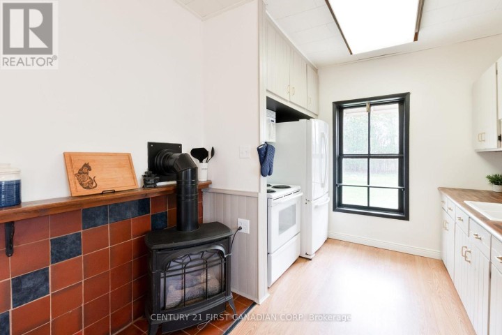 Photo 17 at 1 Fairview Avenue, St. Thomas