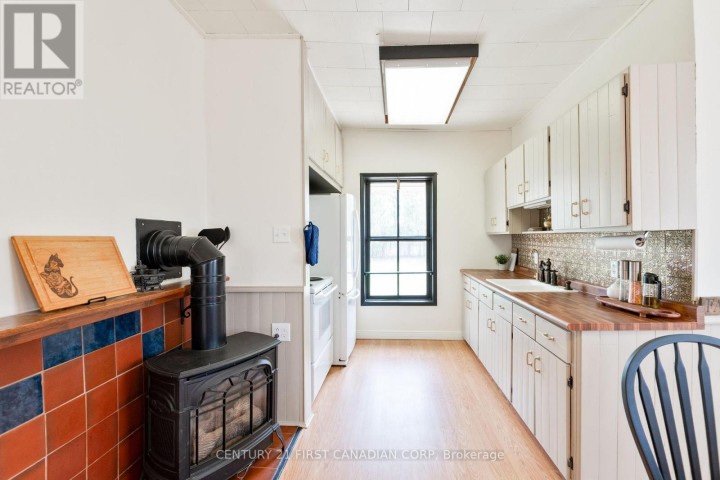 Photo 18 at 1 Fairview Avenue, St. Thomas