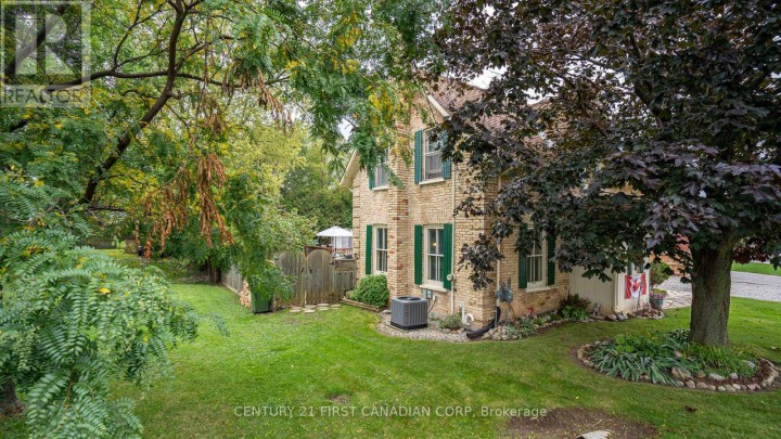 Photo 5 at 1 Fairview Avenue, St. Thomas