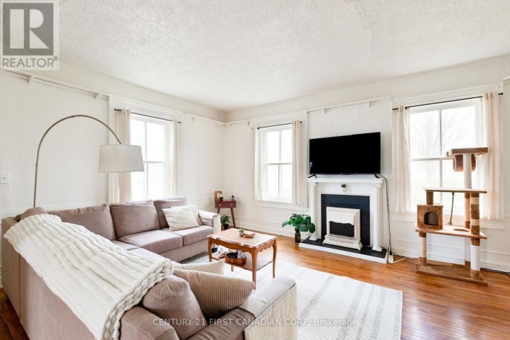 Photo 9 at 1 Fairview Avenue, St. Thomas