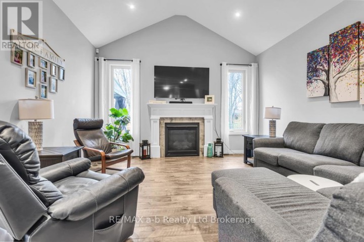 Photo 15 at 241 Wilson Avenue, Tillsonburg
