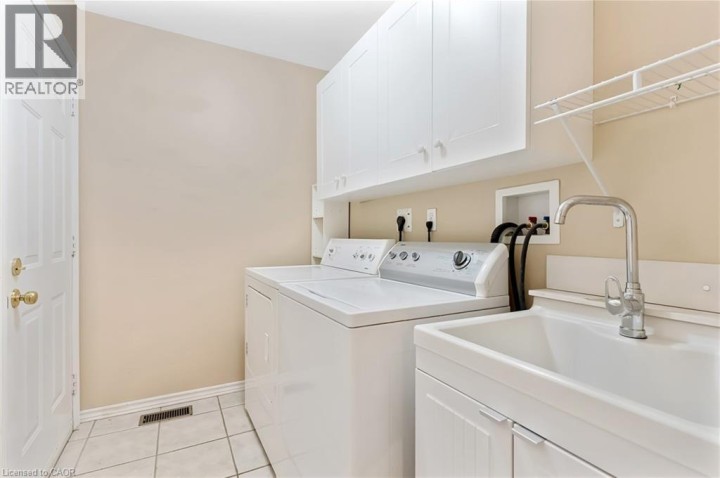 Photo 16 at 25 - 19 Hanlon Place, Innerkip (Victoria Park), Woodstock