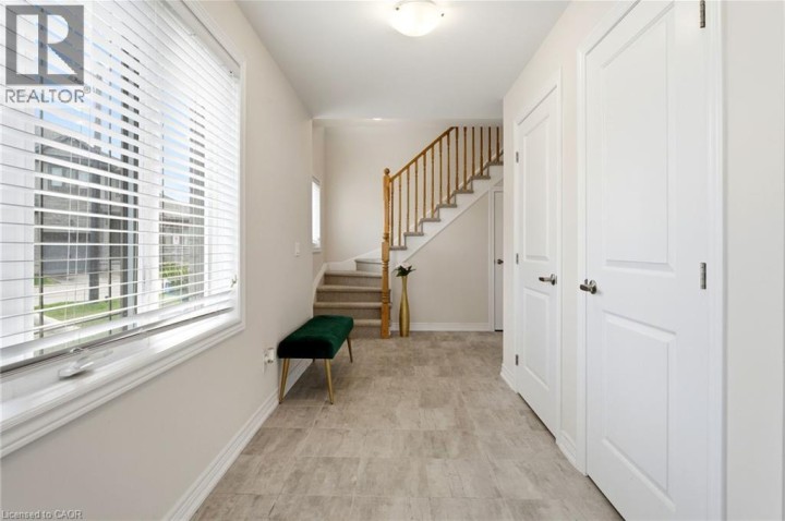 Photo 7 at 160 - 77 Diana Avenue, Empire, Brantford