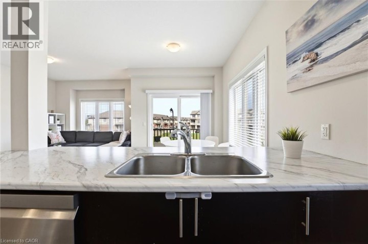 Photo 14 at 160 - 77 Diana Avenue, Empire, Brantford