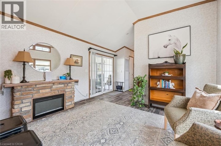 Photo 18 at 83 - 930 Lakeshore Road, Rural Houghton, Norfolk County