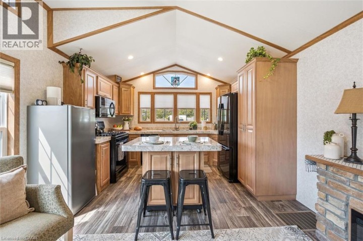 Photo 23 at 83 - 930 Lakeshore Road, Rural Houghton, Norfolk County