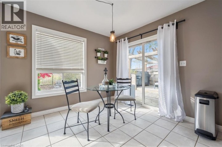 Photo 15 at 7 Hearthbridge Street, Pioneer Park / Doon / Wyldwoods, Kitchener