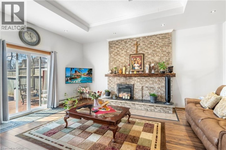 Photo 6 at 9 Hampton Street, Echo Place, Brantford