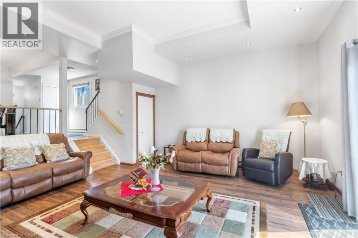 Photo 9 at 9 Hampton Street, Echo Place, Brantford