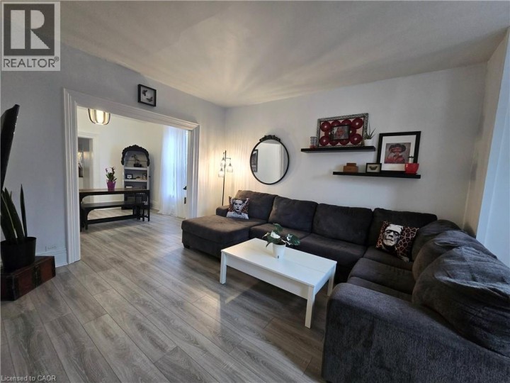 Photo 4 at 12 Pearl Street, Terrace Hill, Brantford