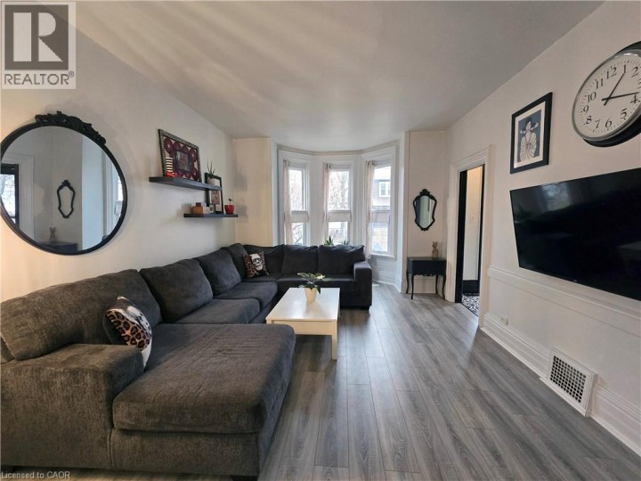 Photo 19 at 12 Pearl Street, Terrace Hill, Brantford