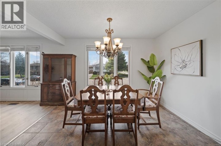 Photo 17 at 1 Osijek Crescent, Brantwood Park, Brantford