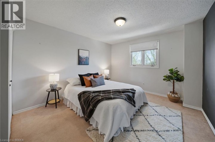 Photo 16 at 1 Osijek Crescent, Brantwood Park, Brantford