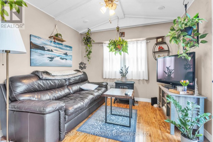 Photo 10 at 33 Pitt Street, Port Burwell, Bayham