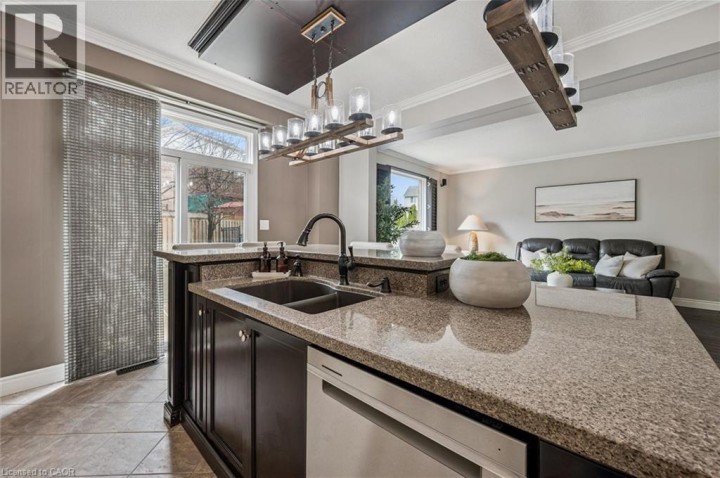 Photo 17 at 707 Commonwealth Crescent, Laurentian Hills / Country Hills W, Kitchener