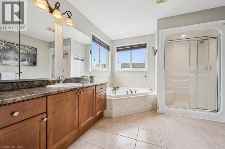 Photo 32 at 707 Commonwealth Crescent, Laurentian Hills / Country Hills W, Kitchener