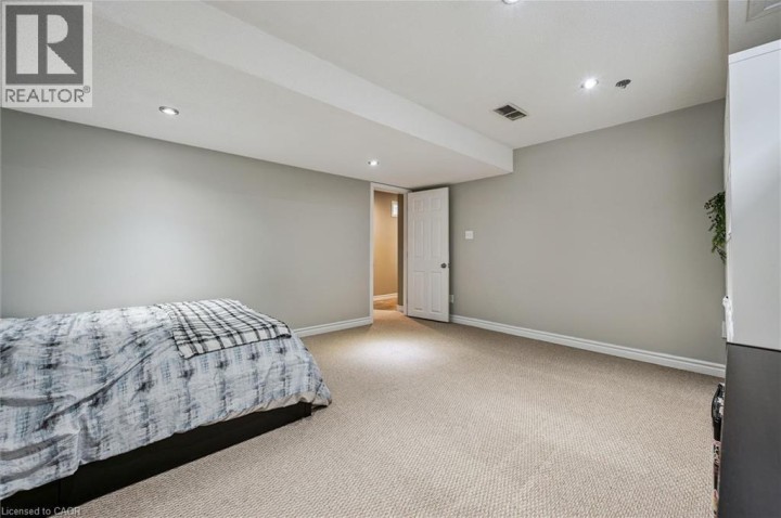 Photo 39 at 707 Commonwealth Crescent, Laurentian Hills / Country Hills W, Kitchener