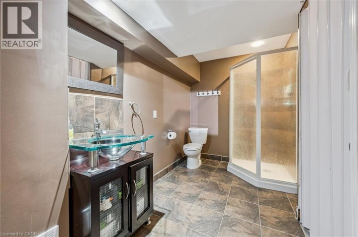 Photo 40 at 707 Commonwealth Crescent, Laurentian Hills / Country Hills W, Kitchener
