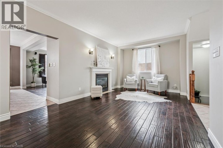 Photo 6 at 707 Commonwealth Crescent, Laurentian Hills / Country Hills W, Kitchener