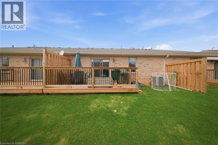 Photo 27 at 10 - 385 N Park Road, Brier Park, Brantford