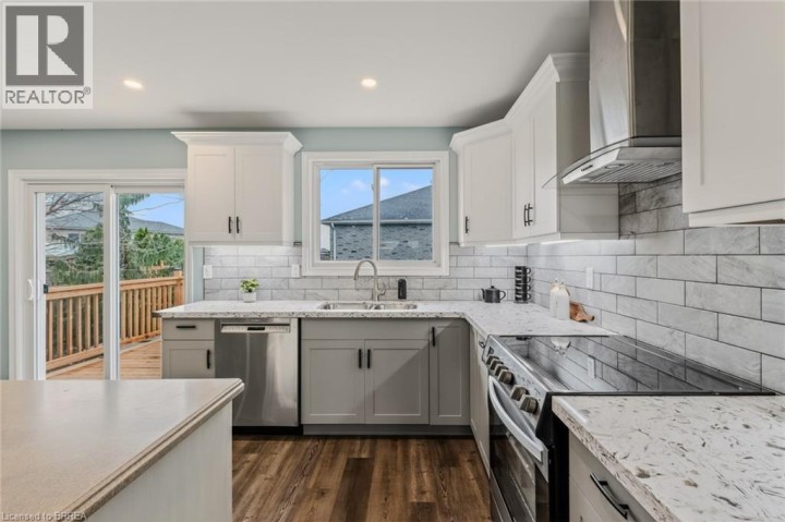 Photo 14 at 4 Dowden Avenue, Donegal / Mcguiness, Brantford