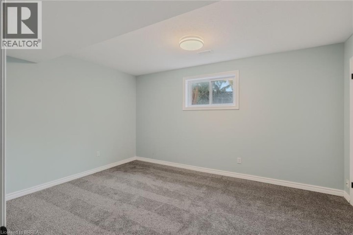 Photo 31 at 4 Dowden Avenue, Donegal / Mcguiness, Brantford