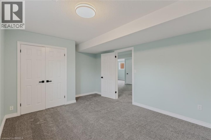 Photo 33 at 4 Dowden Avenue, Donegal / Mcguiness, Brantford